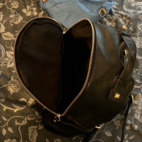 Black Backpack EUC Vegan Lessons Gold Hardware - Picture 3 of 8